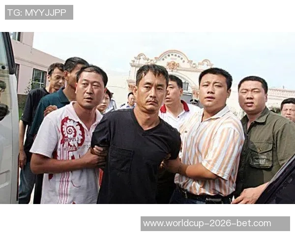 足球场上的血腥对决十大群殴事件回顾与分析 足球场上的血腥对决十大群殴事件回顾与分析